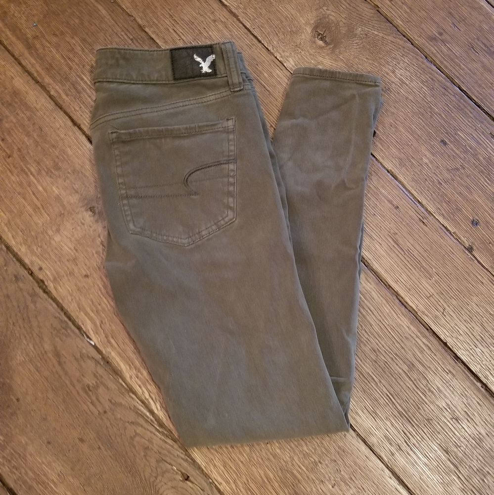 American Eagle Size 4 NWOT